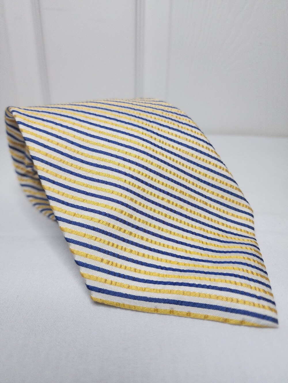 Brooks Brothers Blue and Yellow Diagonal Stripe Tie